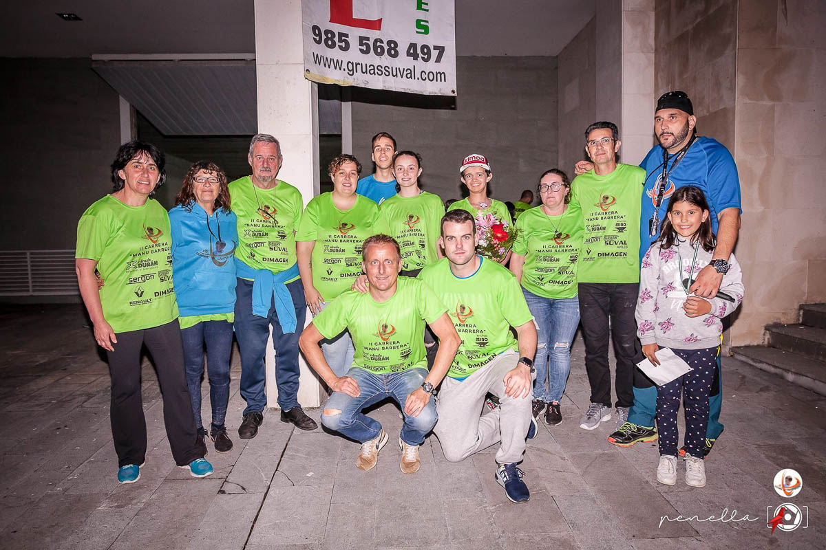 Miembros de la Asociación Deporte vs Cáncer Infantil de Soto del Barco, Asturias