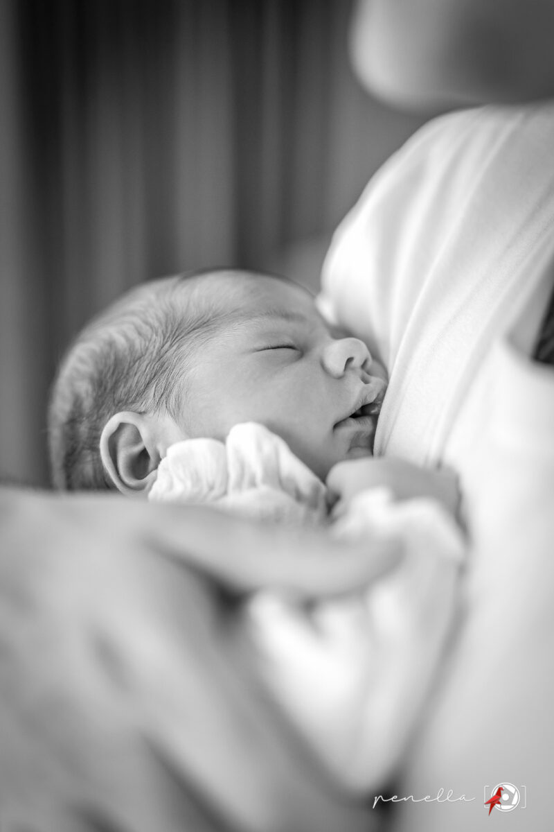 Fotógrafa de newborn y recién nacido con luz natural en Asturias