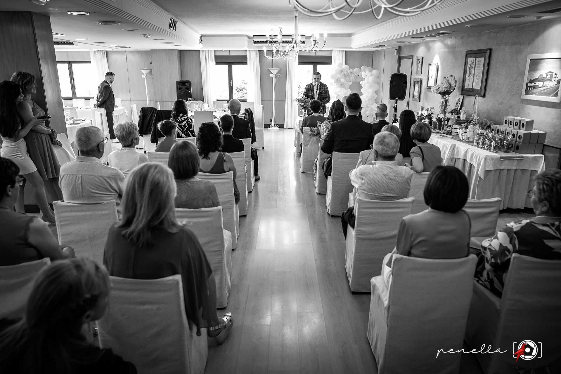 Maestro de ceremonias en tu 50 aniversario de boda en Asturias