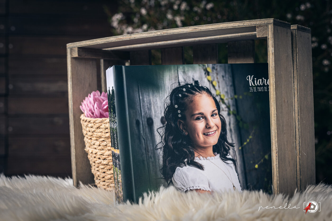 Penella Fotografía, álbum personalizado de la Primera Comunión en Asturias
