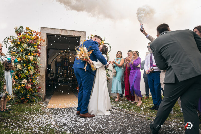 Reportaje de boda en la Iglesia de Puentevega en Pravia con la fotógrafa de bodas Penella Fotografía