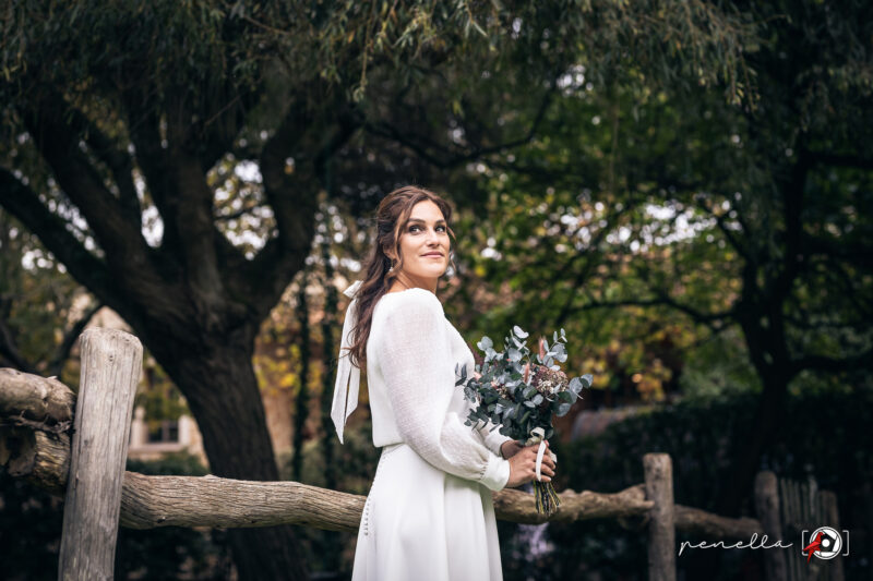 Retrato de la novia en su sesión exprés de pareja el día de su boda en Asturias