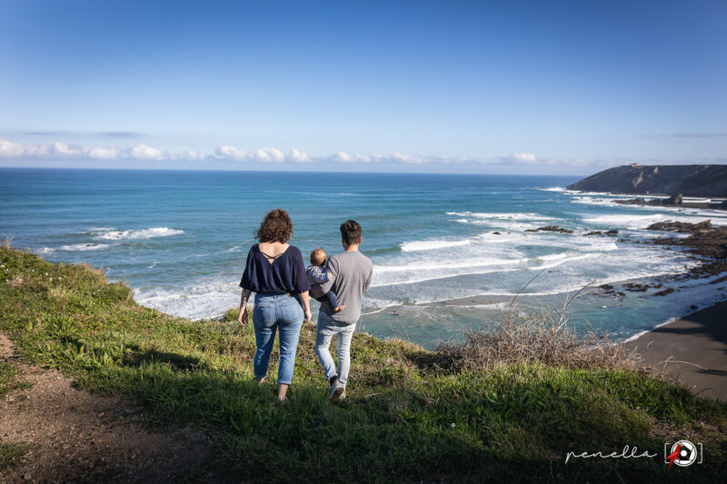 Sesión de fotos familiar en la naturaleza de Asturias con la Fotógrafa Penella Fotografía